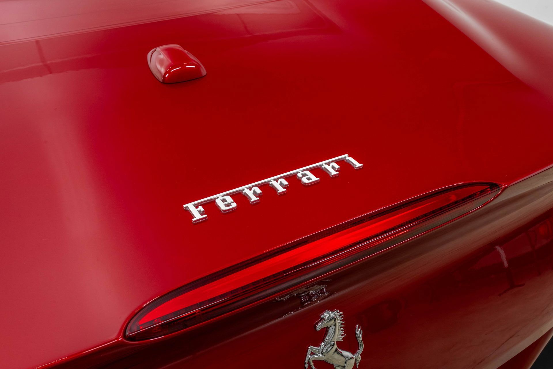 Certified 2020 Ferrari Portofino RWD image 54