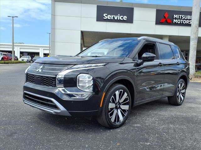 New 2025 Mitsubishi Outlander SEL image 3