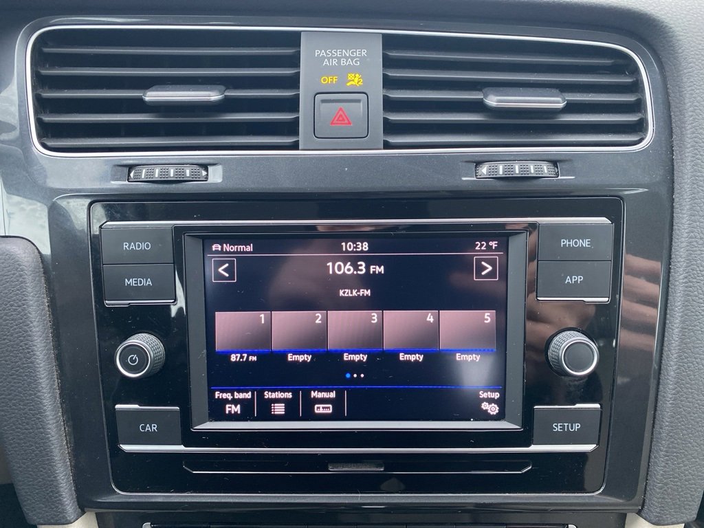 Used 2019 Volkswagen Golf Alltrack S image 14