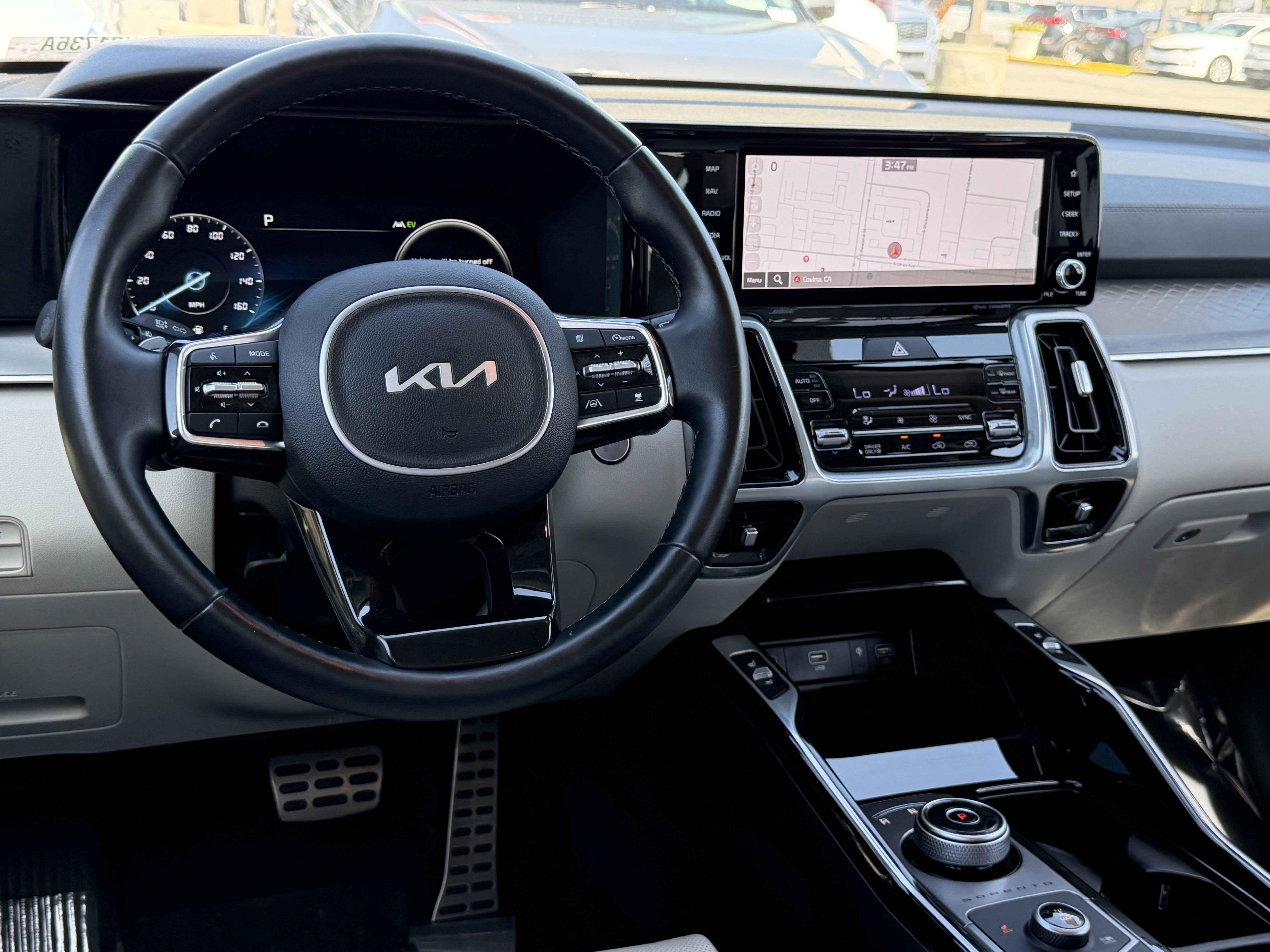 Certified 2024 Kia Sorento SX Prestige AWD/4WD image 25
