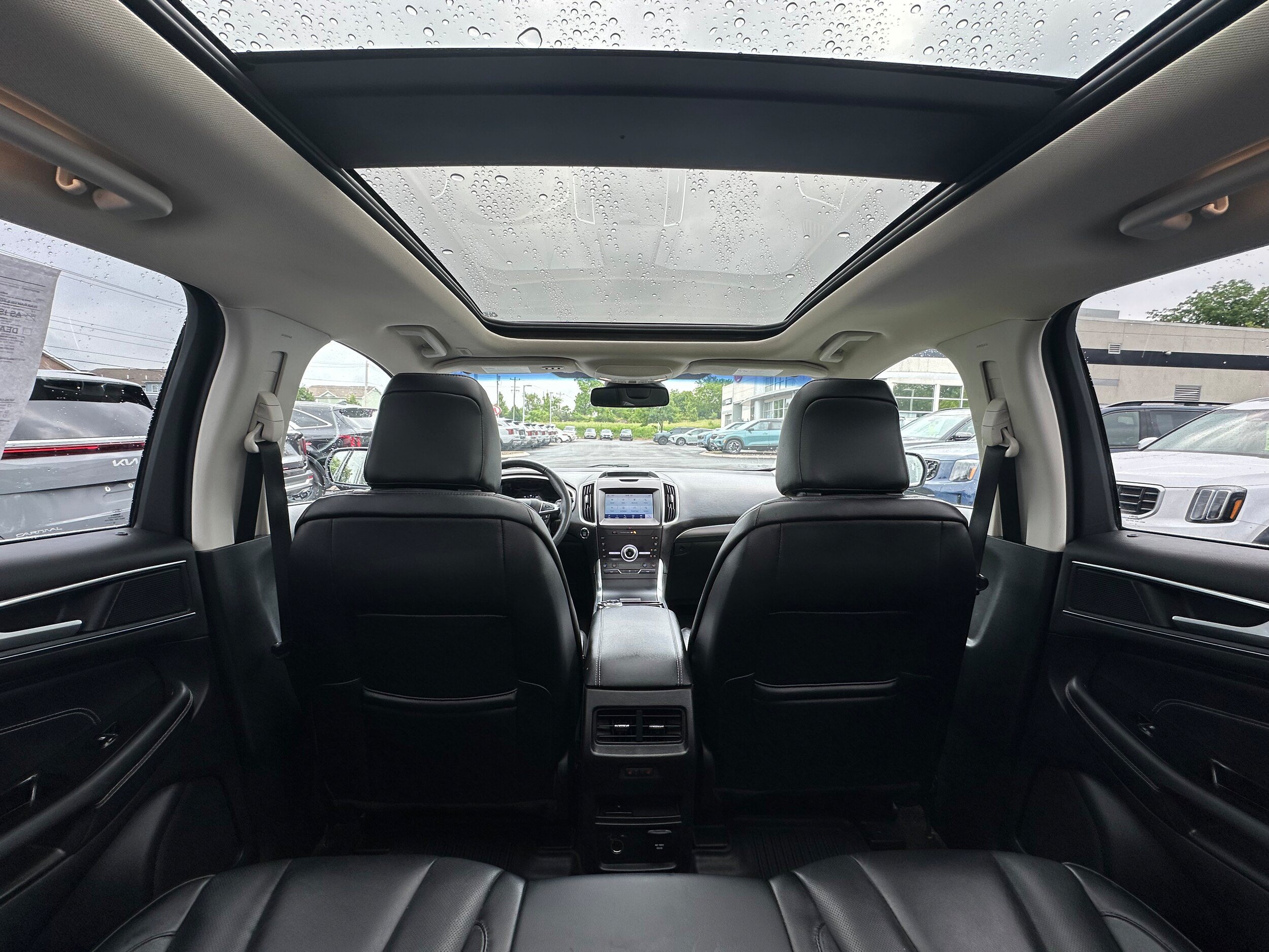 Used 2020 Ford Edge Titanium w/ Equipment Group 301A AWD/4WD image 12