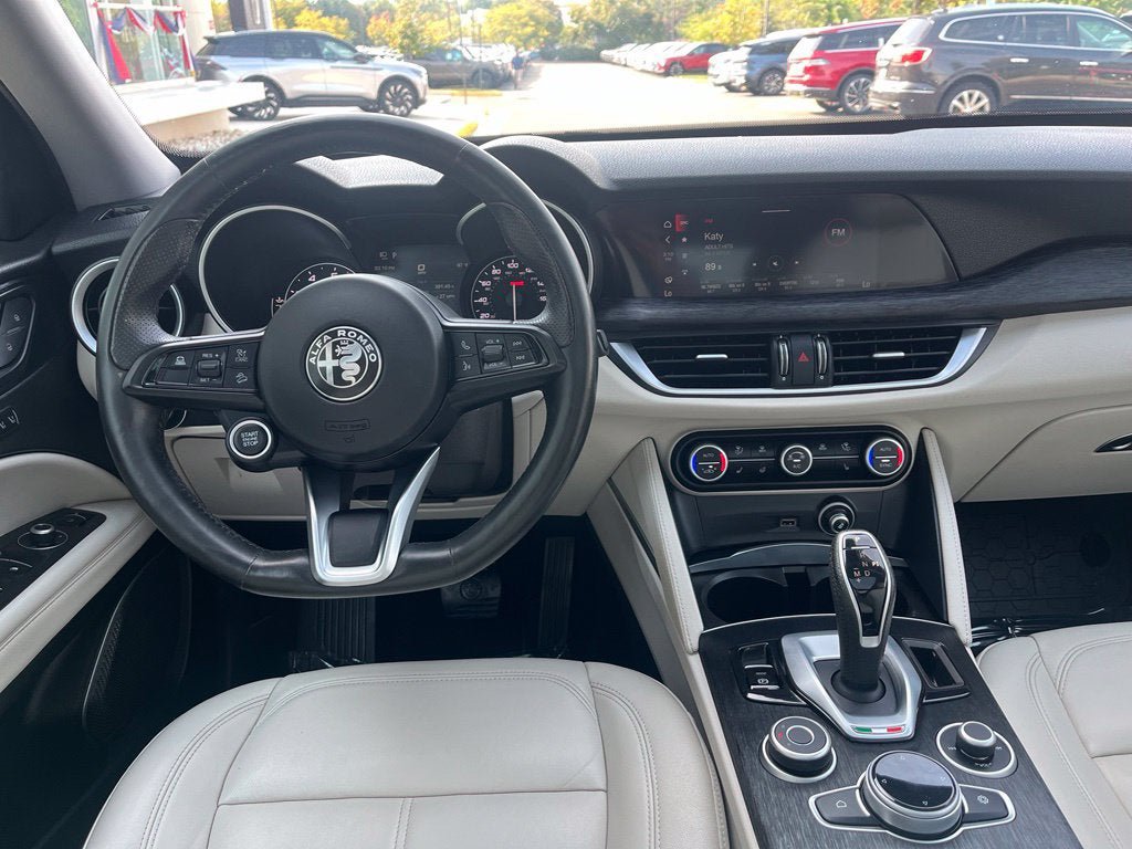 Used 2021 Alfa Romeo Stelvio Sprint w/ Nero Edizione AWD/4WD image 16