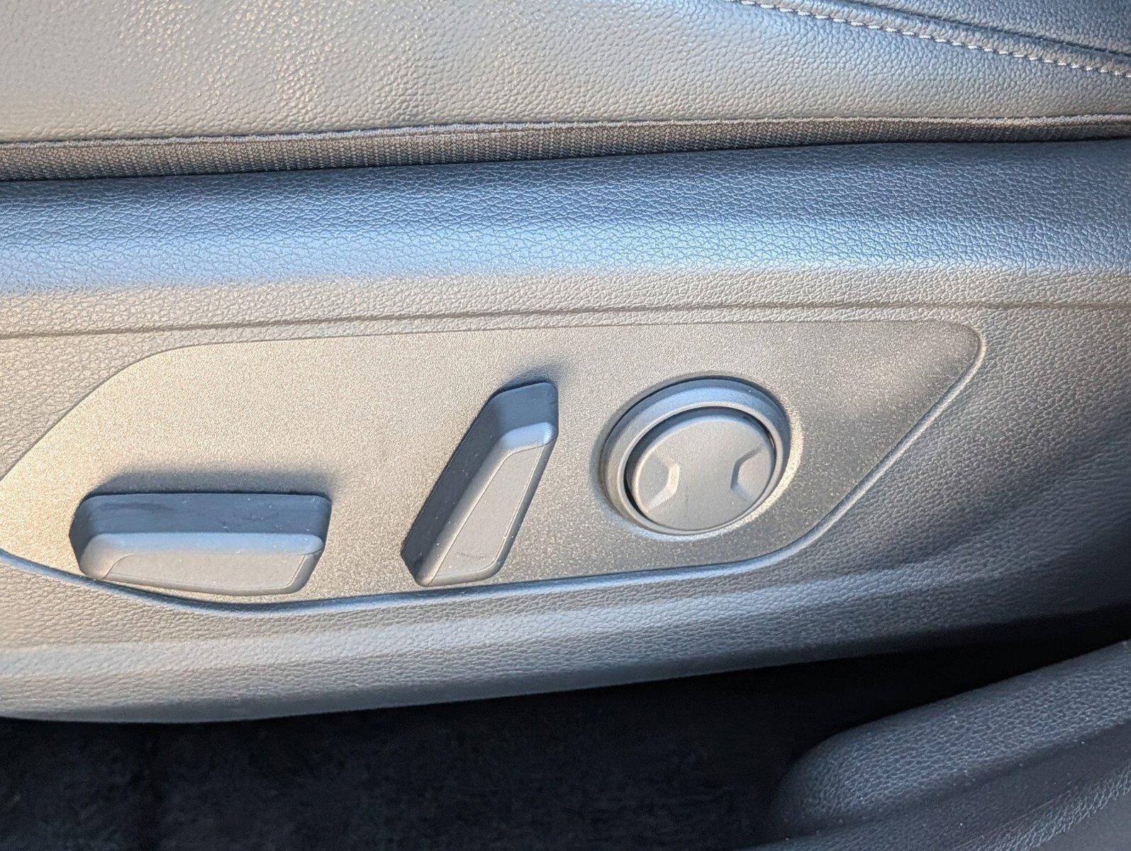 Used 2025 Kia Sportage EX AWD/4WD image 19