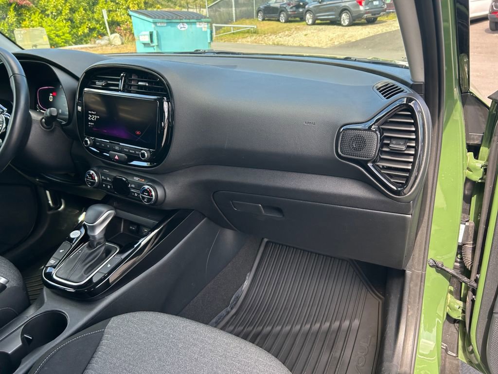Used 2023 Kia Soul EX image 26