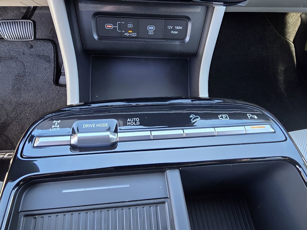 New 2026 Hyundai Tucson Limited w/ Tow & Go Package image 21