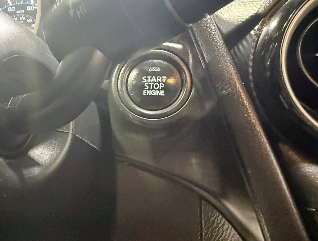 Used 2020 Toyota Yaris LE image 10