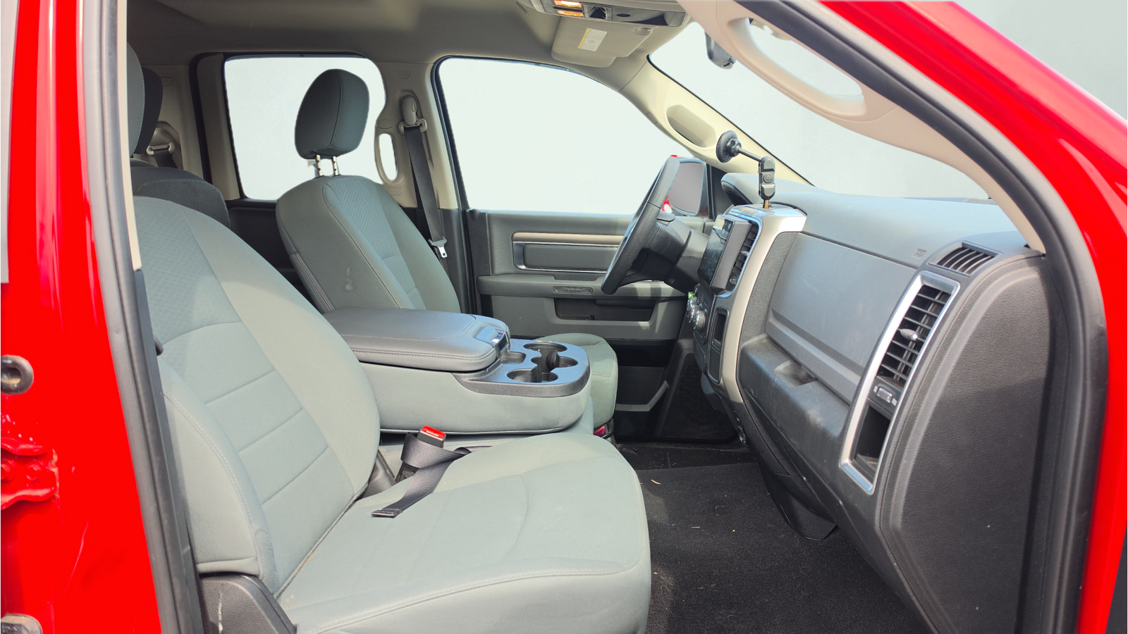 Used 2018 RAM 1500 Classic SLT AWD/4WD image 21