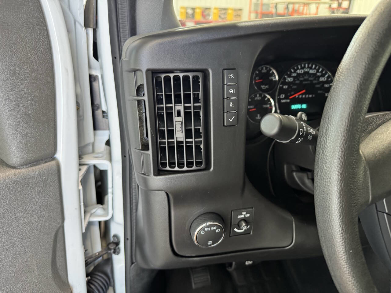 Used 2023 GMC Savana 2500 w/ Driver Convenience Package image 33