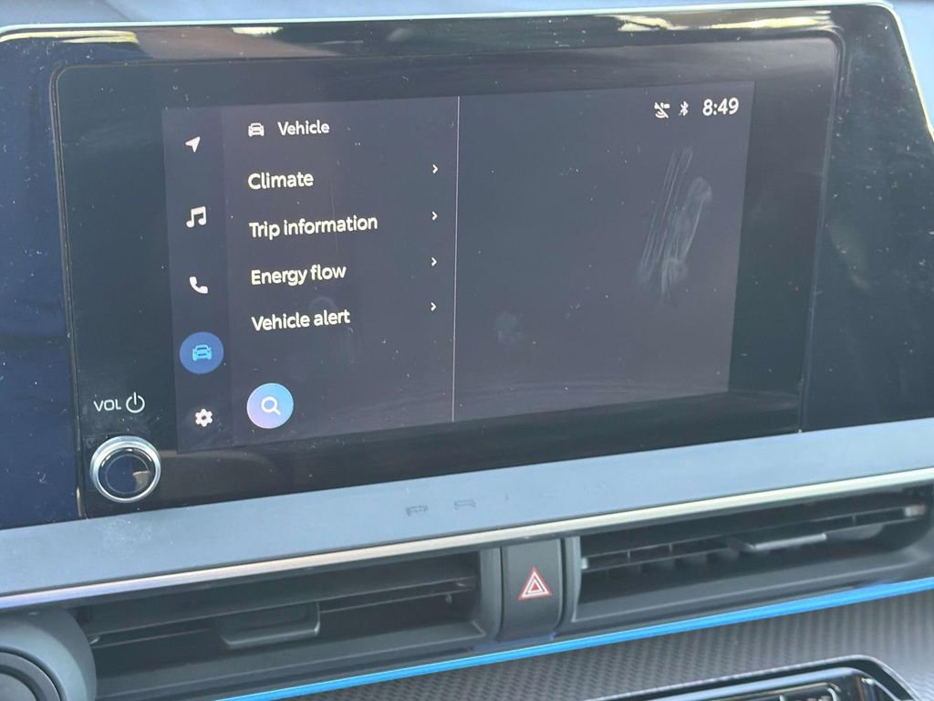 Used 2025 Toyota Prius XLE image 22