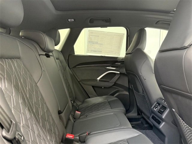 New 2025 Audi SQ5 Premium Plus image 4
