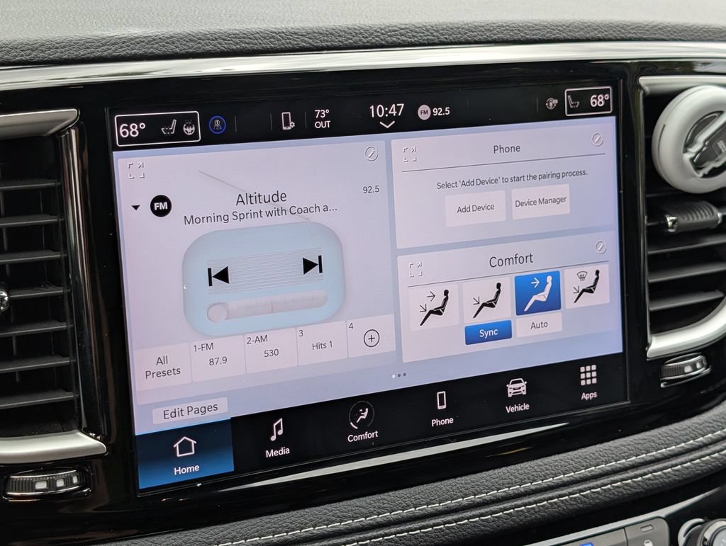 Used 2023 Chrysler Pacifica Touring-L w/ S Appearance Package FWD image 26