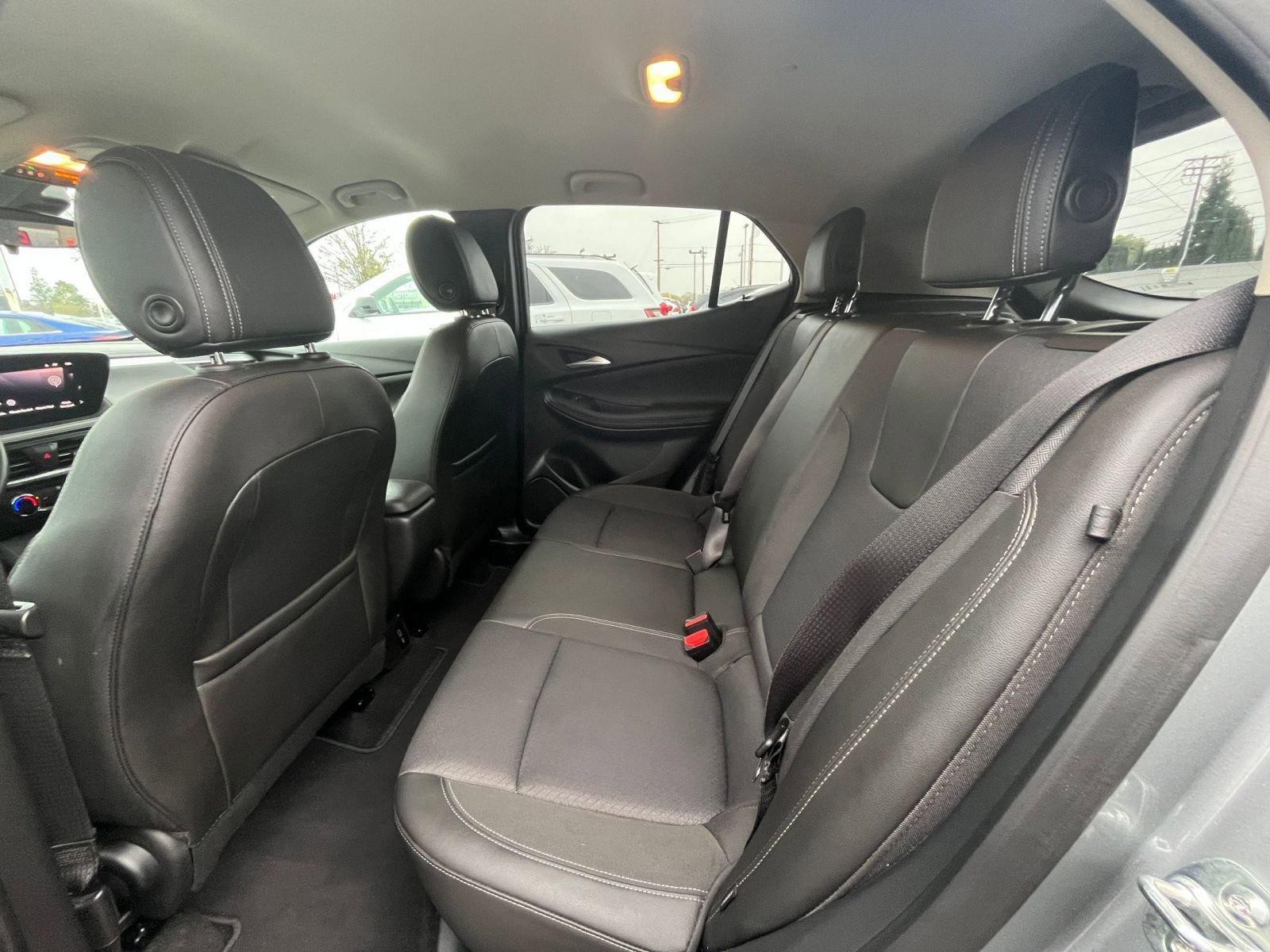 Used 2025 Buick Encore GX Preferred image 25