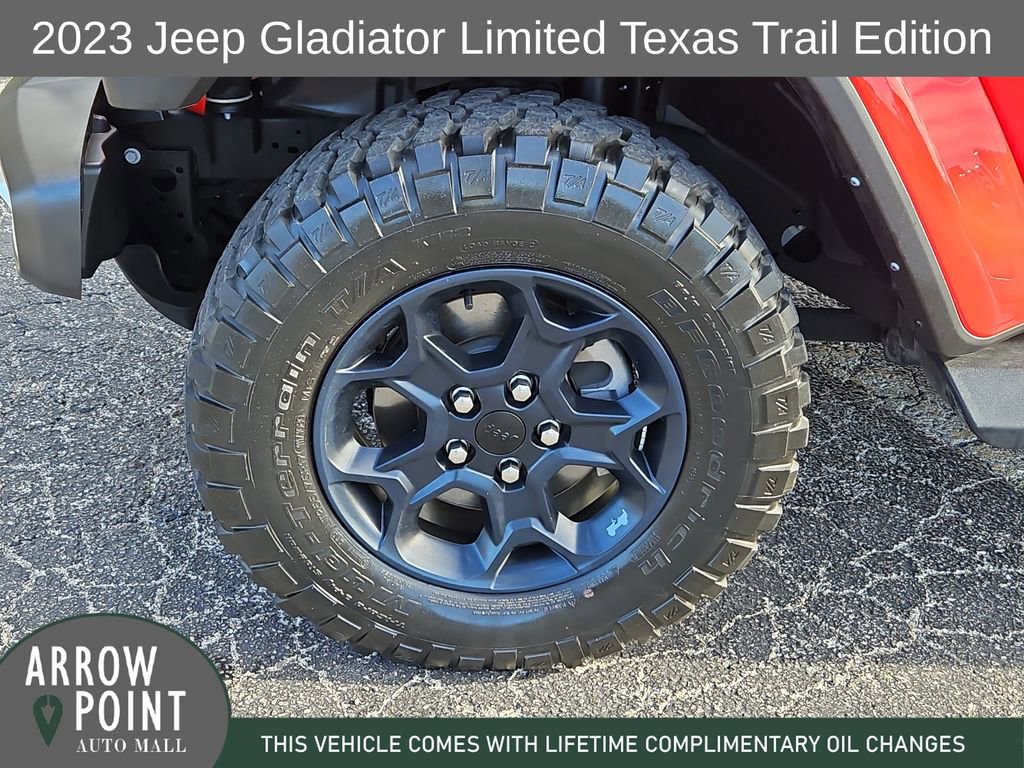 Used 2023 Jeep Gladiator Sport image 16