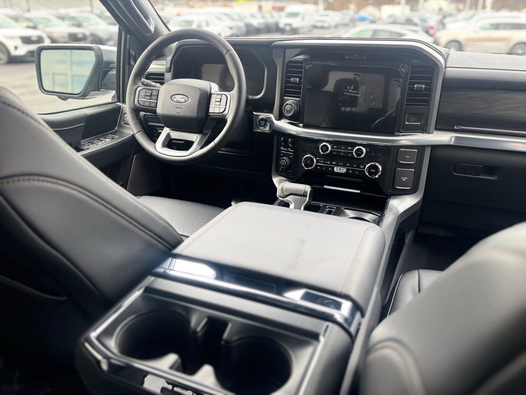 New 2025 Ford F150 Lariat w/ Equipment Group 502A High image 11