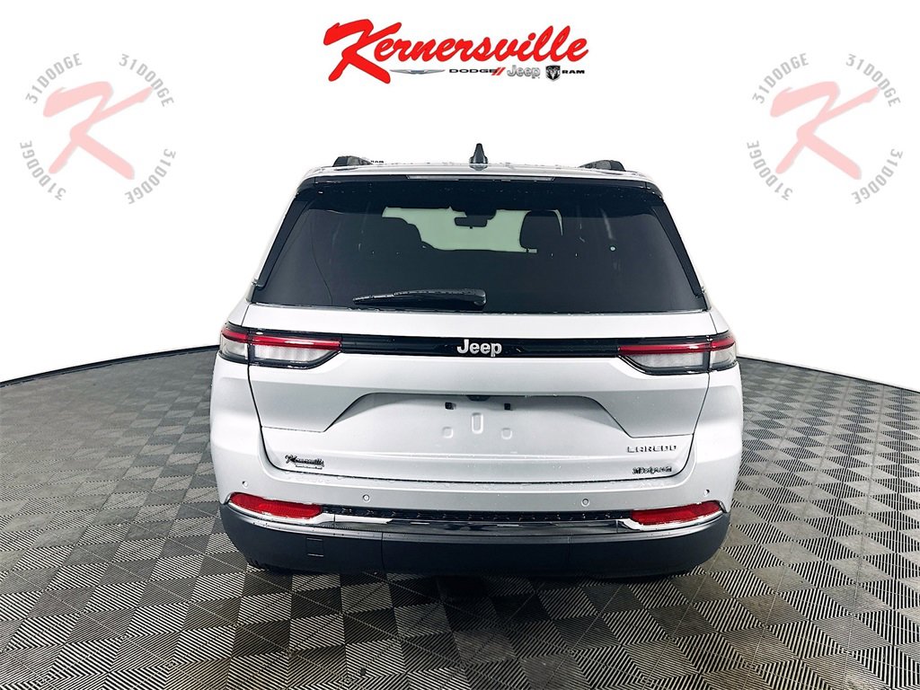 New 2025 Jeep Grand Cherokee Laredo X image 6