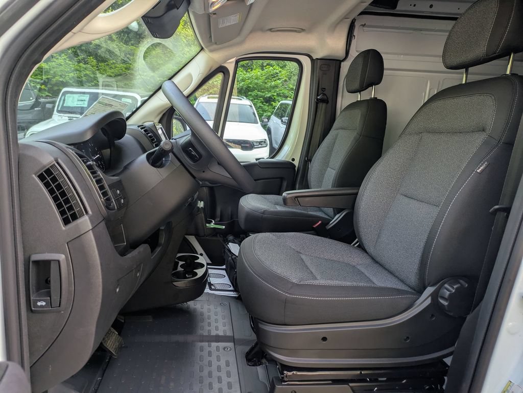 New 2025 RAM ProMaster 3500 w/ Convenience Group FWD image 11