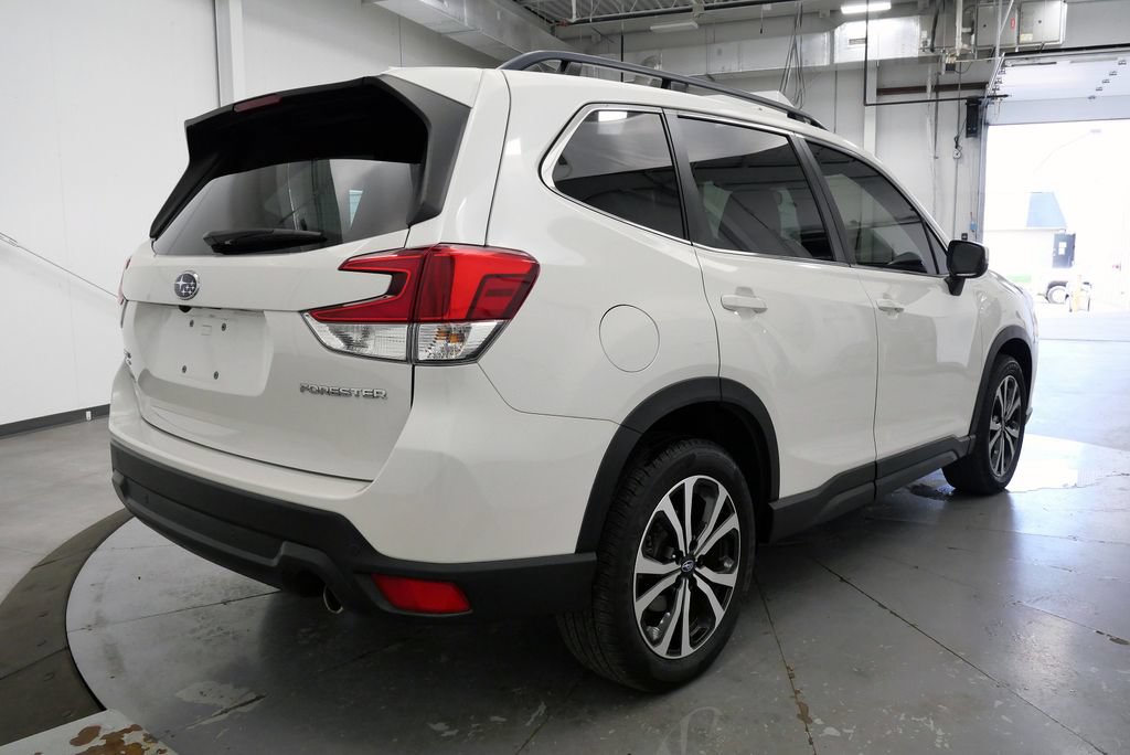 Used 2023 Subaru Forester Limited AWD/4WD image 45