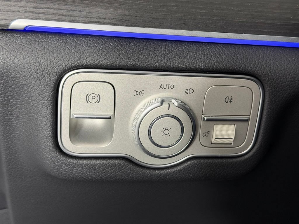 Used 2026 Mercedes-Benz GLE 450e 4MATIC image 25