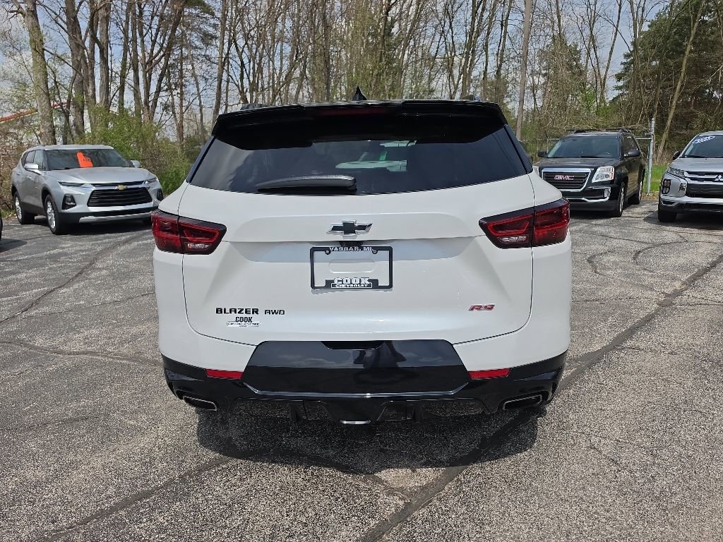 Used 2023 Chevrolet Blazer RS w/ Driver Confidence II Package AWD/4WD image 6