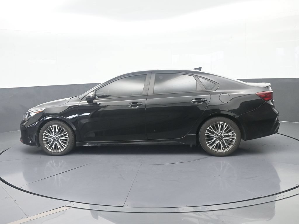 Used 2023 Kia Forte GT-Line w/ GT-Line Technology Package FWD image 3