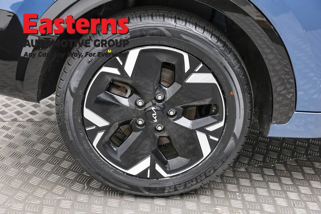 Used 2023 Kia Niro Wind w/ Wind Preserve Package FWD image 29