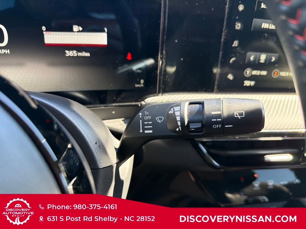 Certified 2025 Nissan Kicks SR image 24