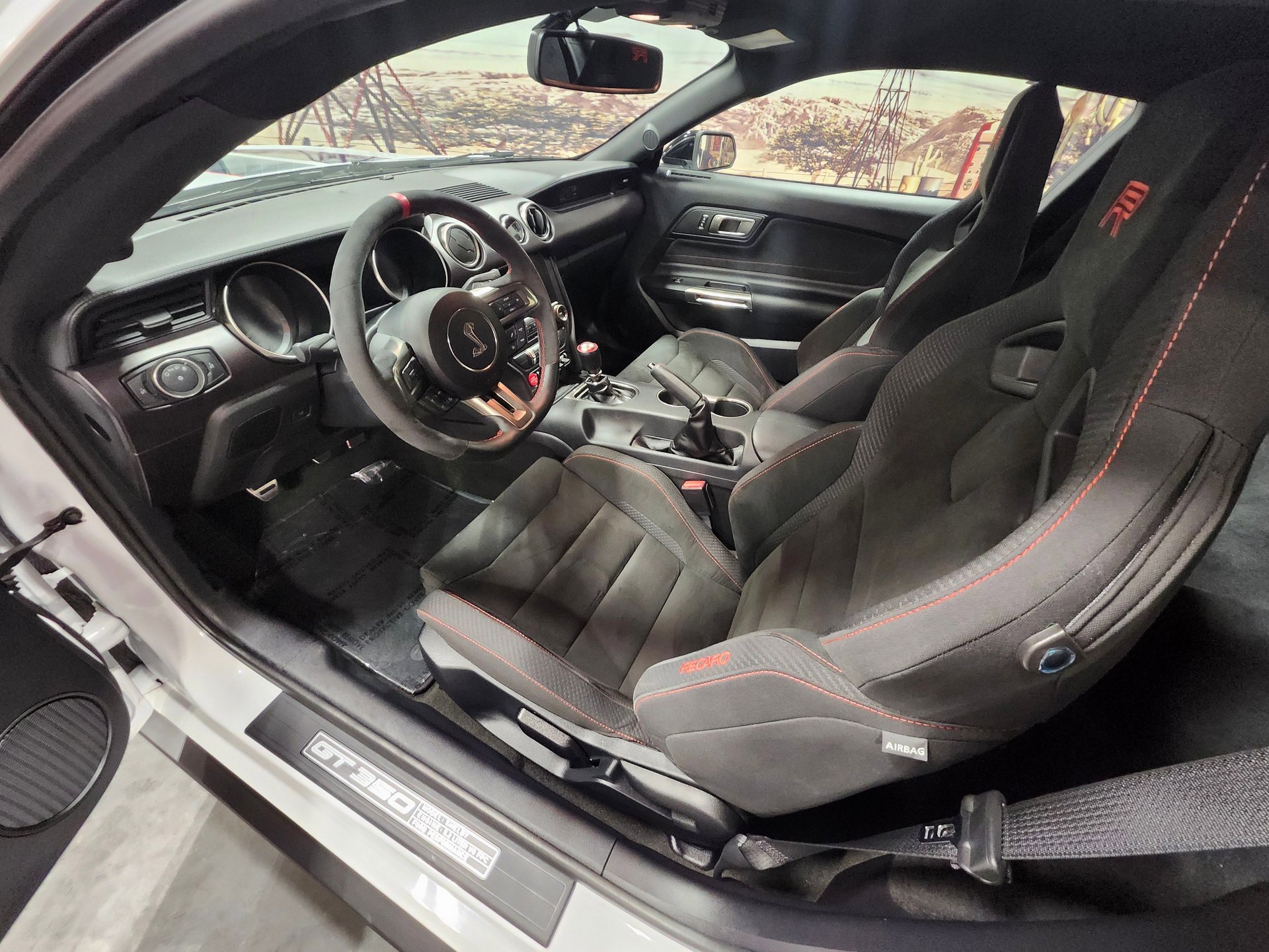 Used 2016 Ford Mustang Shelby GT350R w/ GT350R Equipment Group 920A image 12