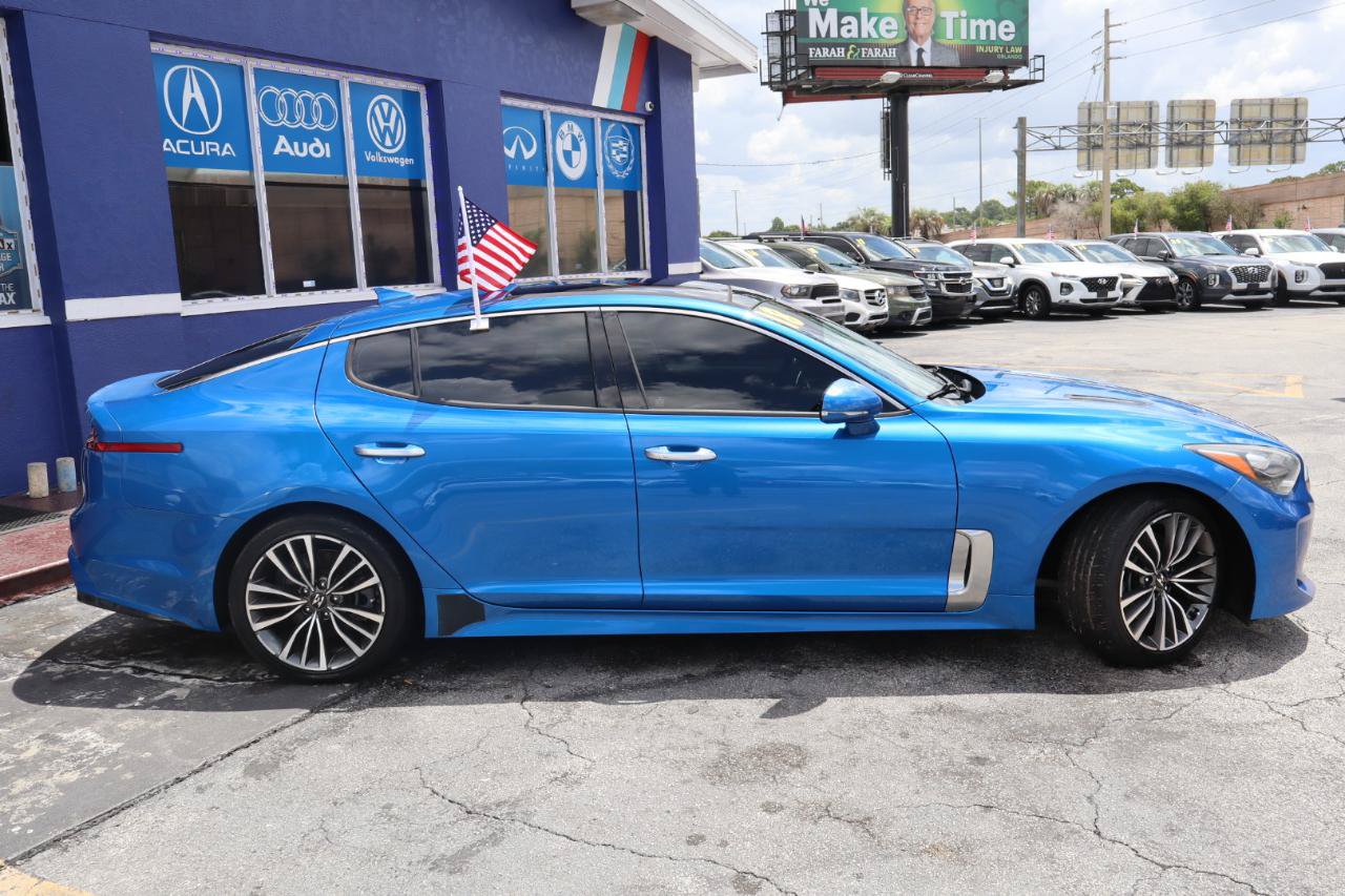 Used 2018 Kia Stinger Premium RWD image 2
