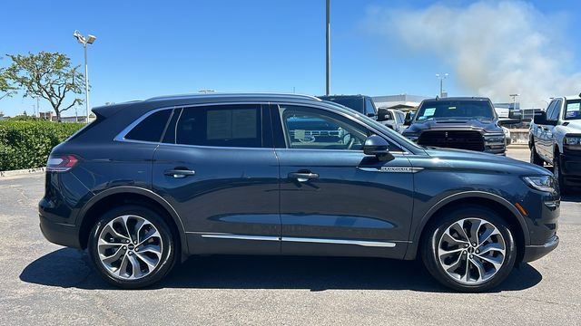 Used 2022 Lincoln Nautilus Reserve w/ Equipment Group 201A AWD/4WD image 2