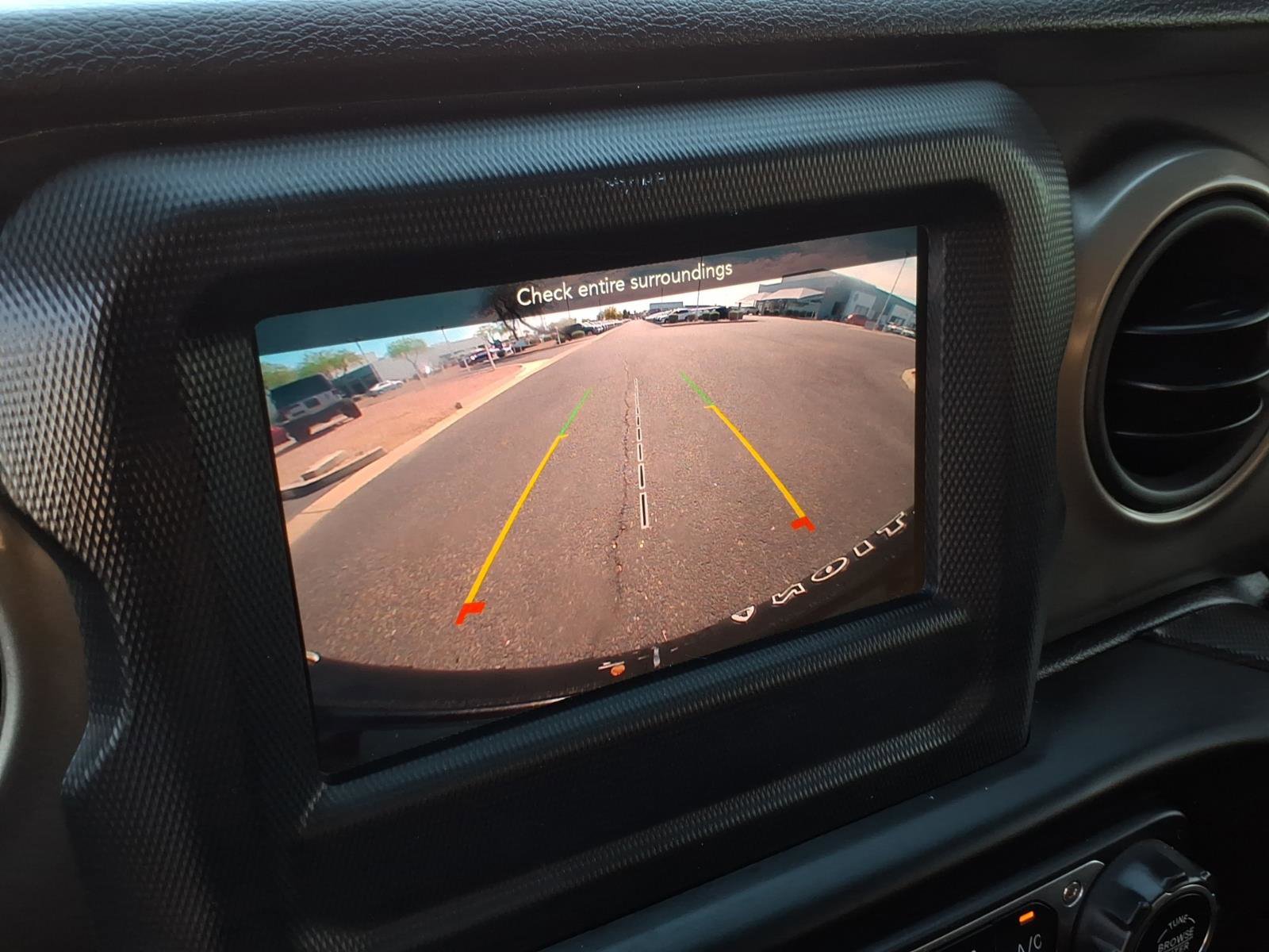 Used 2021 Jeep Wrangler Sport S image 27