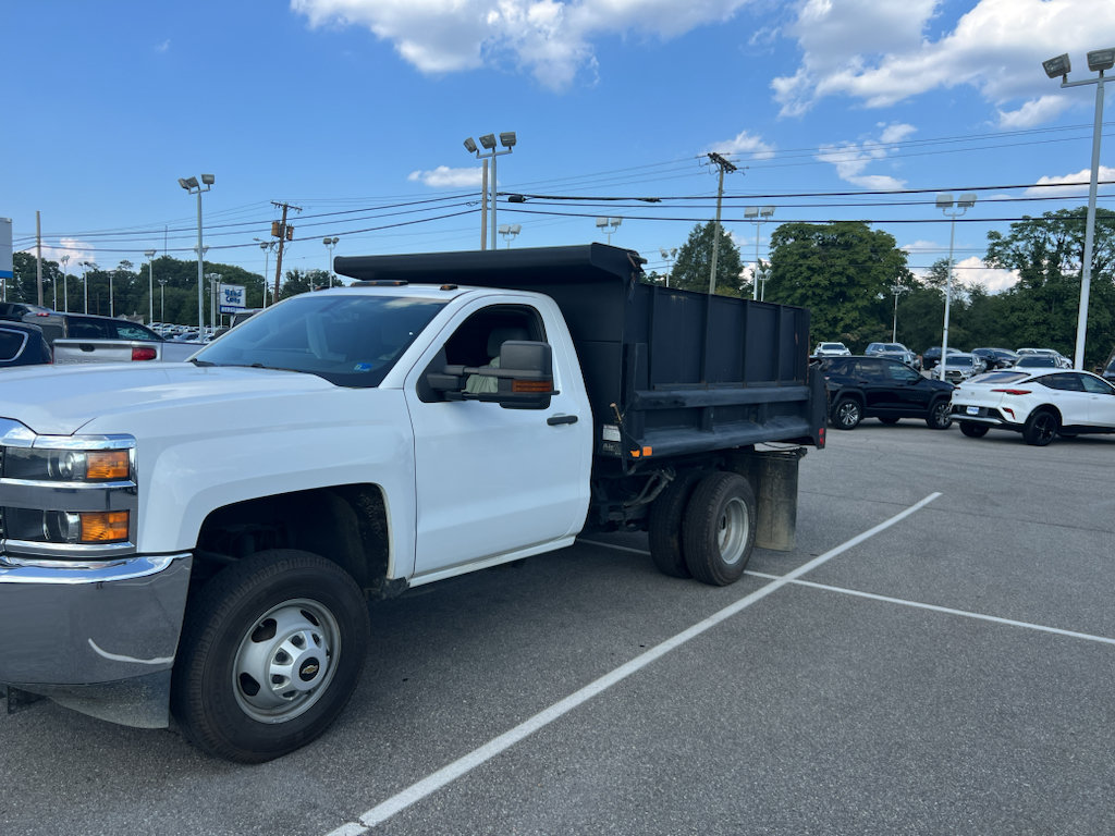 Used 2018 Chevrolet Silverado 3500 W/T w/ WT Convenience Package AWD/4WD image 2