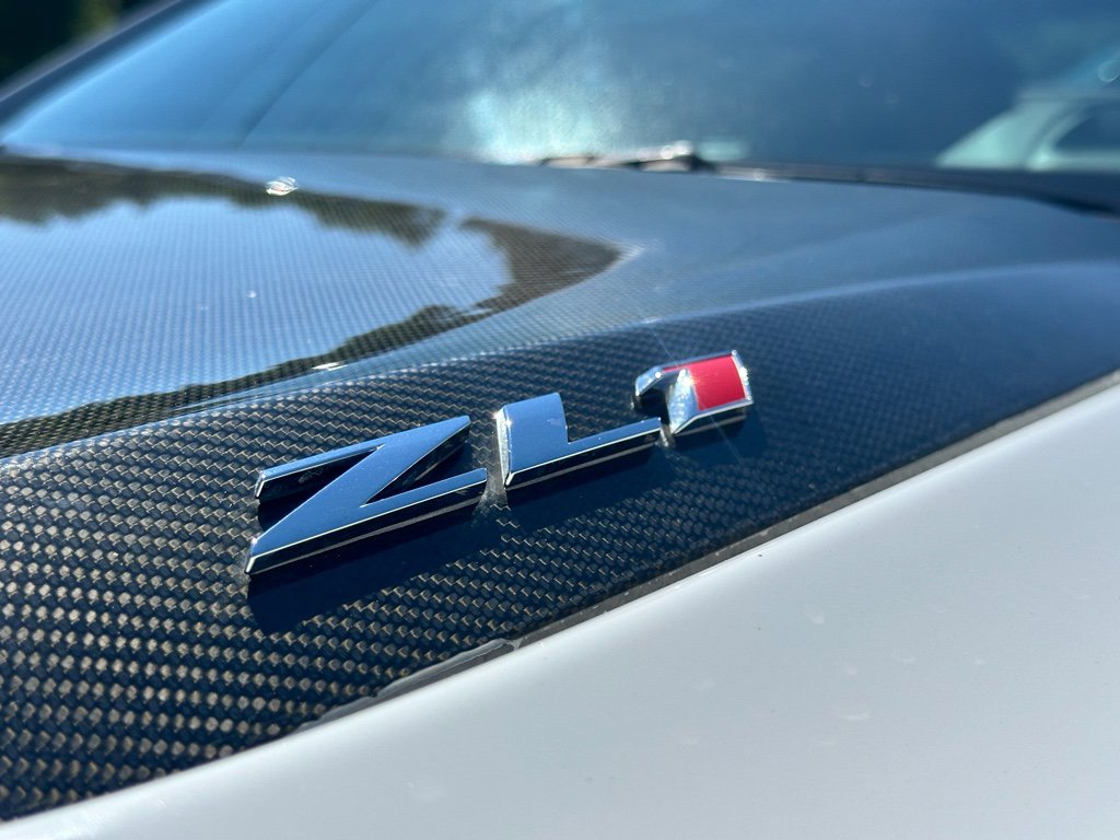 Used 2019 Chevrolet Camaro ZL1 RWD image 8
