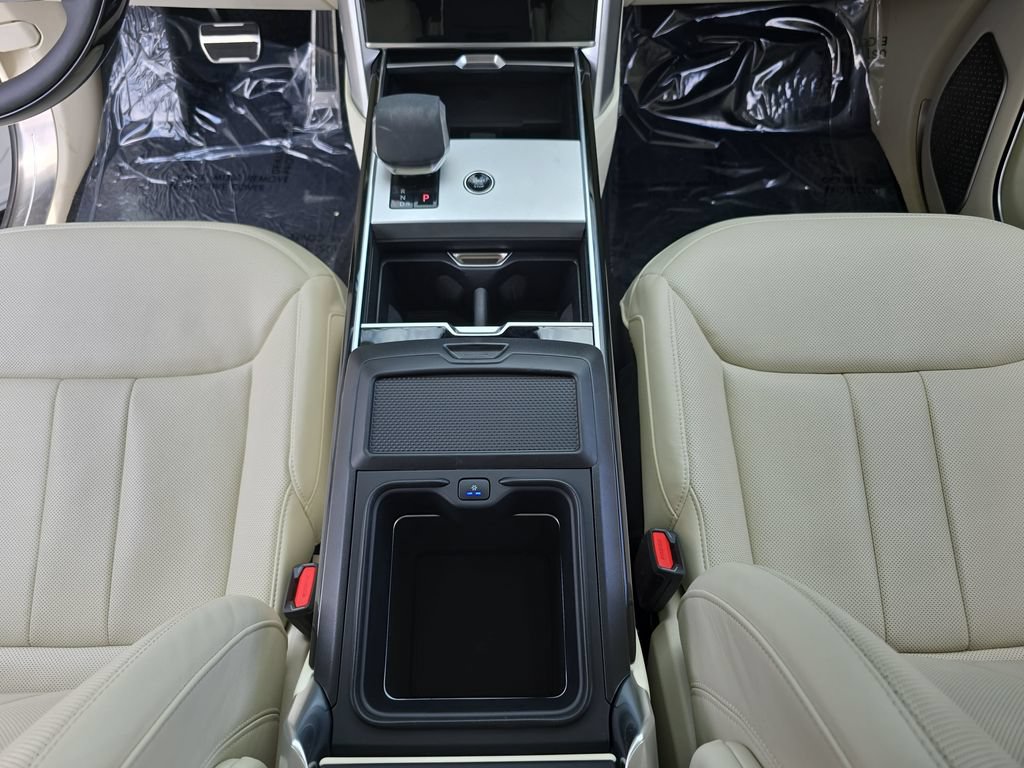 Certified 2024 Land Rover Range Rover Long Wheelbase Autobiography AWD/4WD image 27