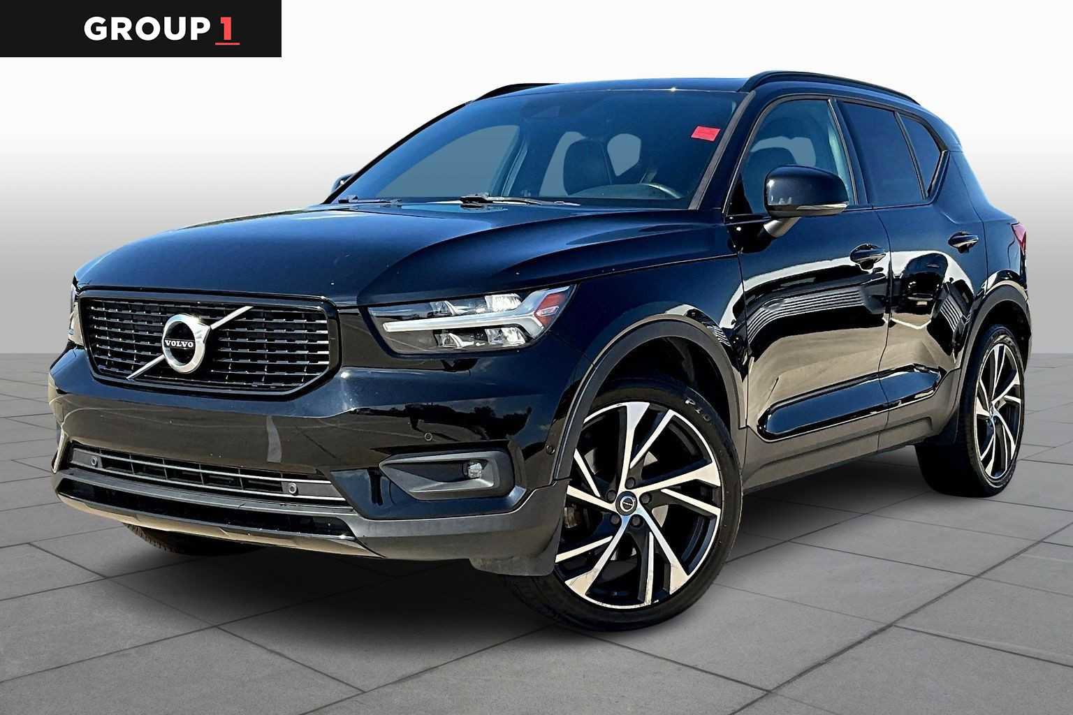 Used 2019 Volvo XC40 T4 R-Design