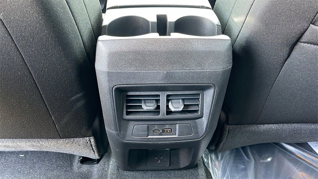 New 2025 GMC Canyon Elevation w/ Convenience Package image 16