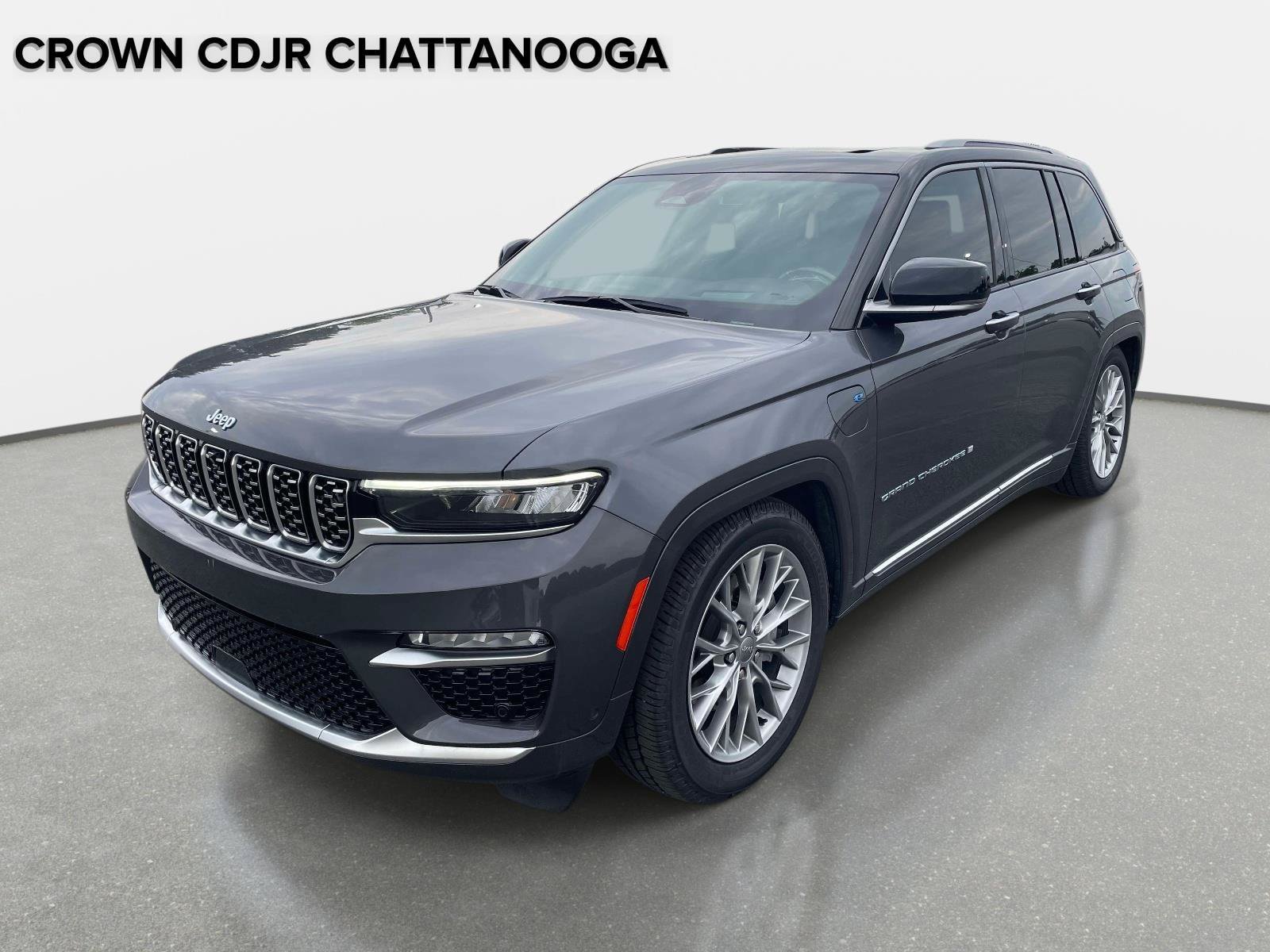 Used 2022 Jeep Grand Cherokee Summit w/ Advanced Protech Group IV AWD/4WD video 1