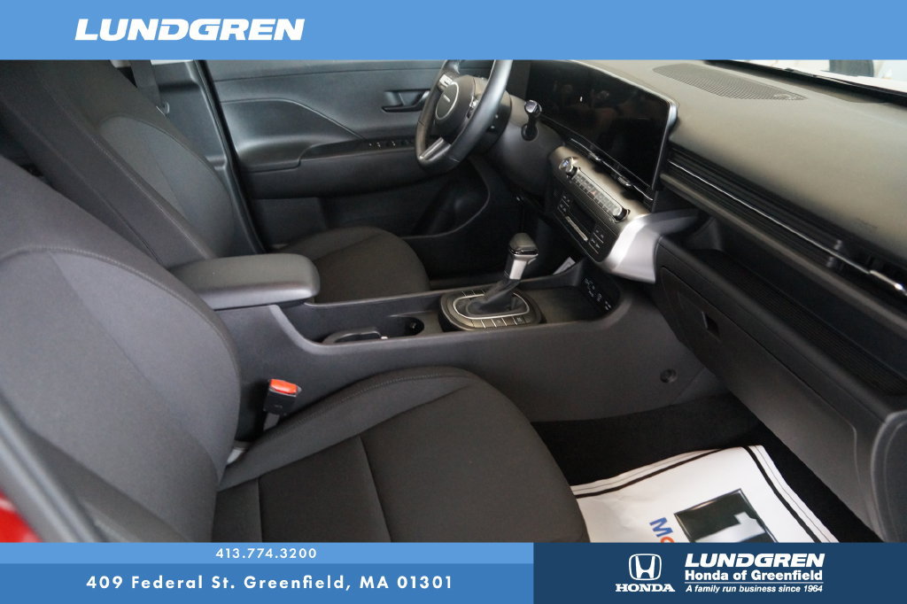 Used 2025 Hyundai Kona SEL AWD/4WD image 30