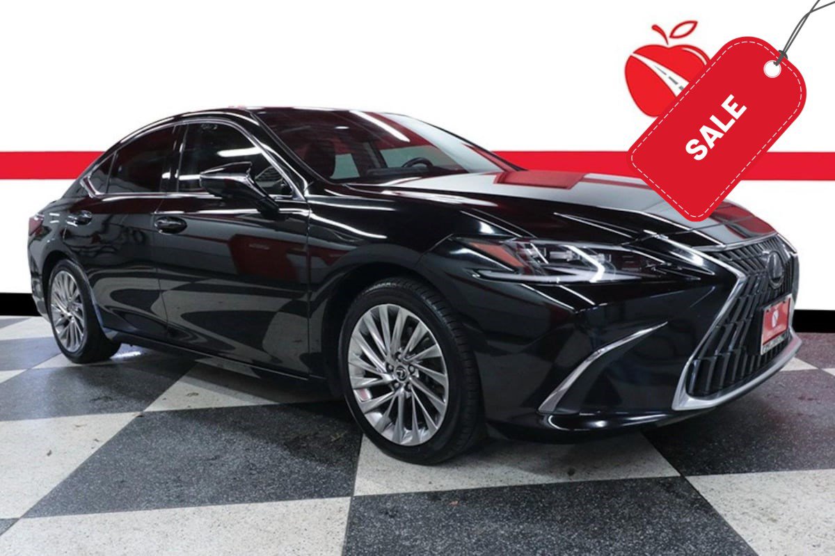 Used 2022 Lexus ES 350 Ultra Luxury w/ Accessory Package 2 FWD image 1