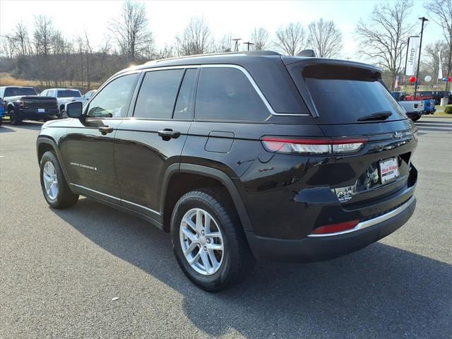 Used 2023 Jeep Grand Cherokee Laredo image 8