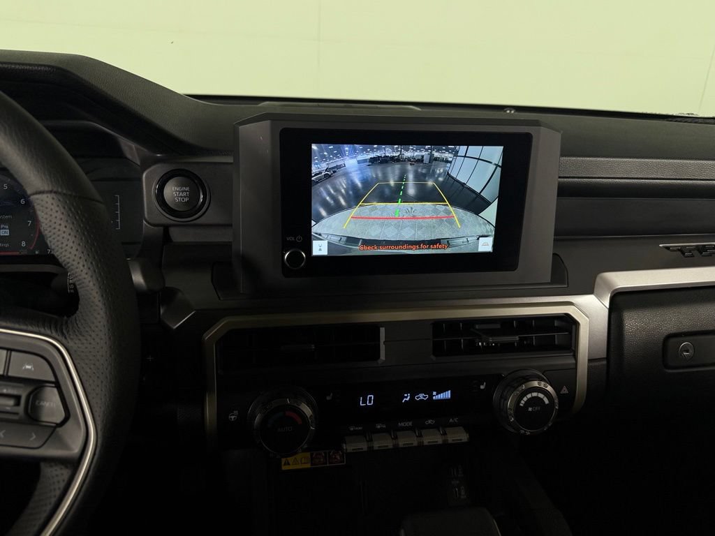 Used 2025 Toyota Tacoma SR5 AWD/4WD image 16