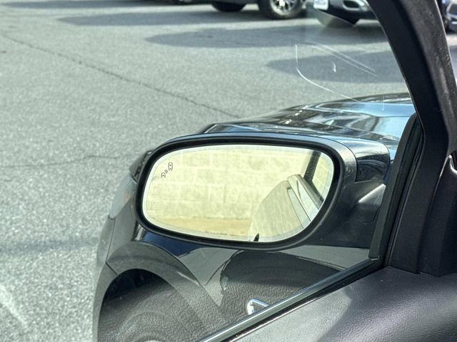 Used 2017 Ford Taurus SHO w/ Driver Assist Package image 15