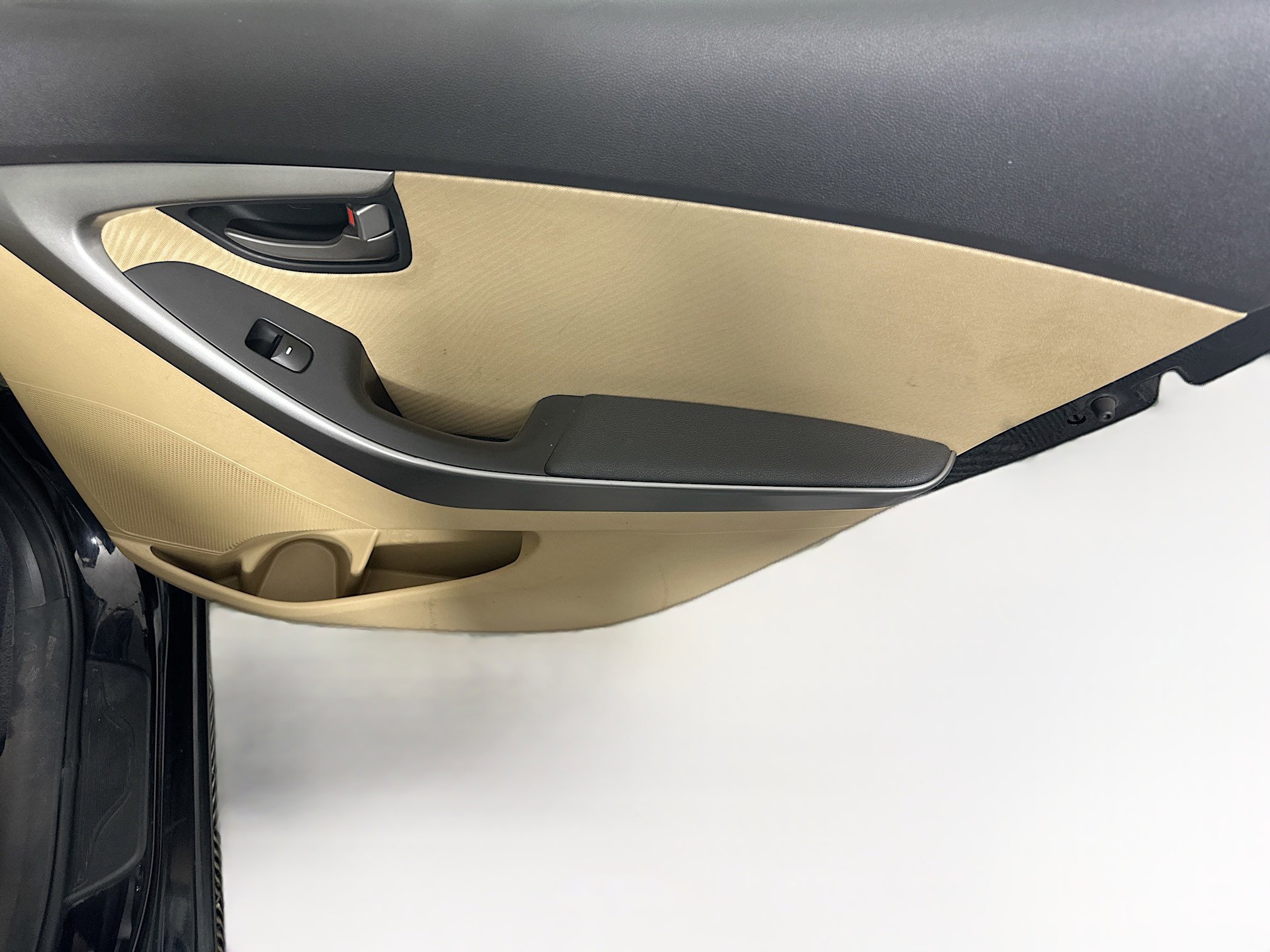 Used 2013 Hyundai Elantra GLS w/ Preferred Pkg image 26