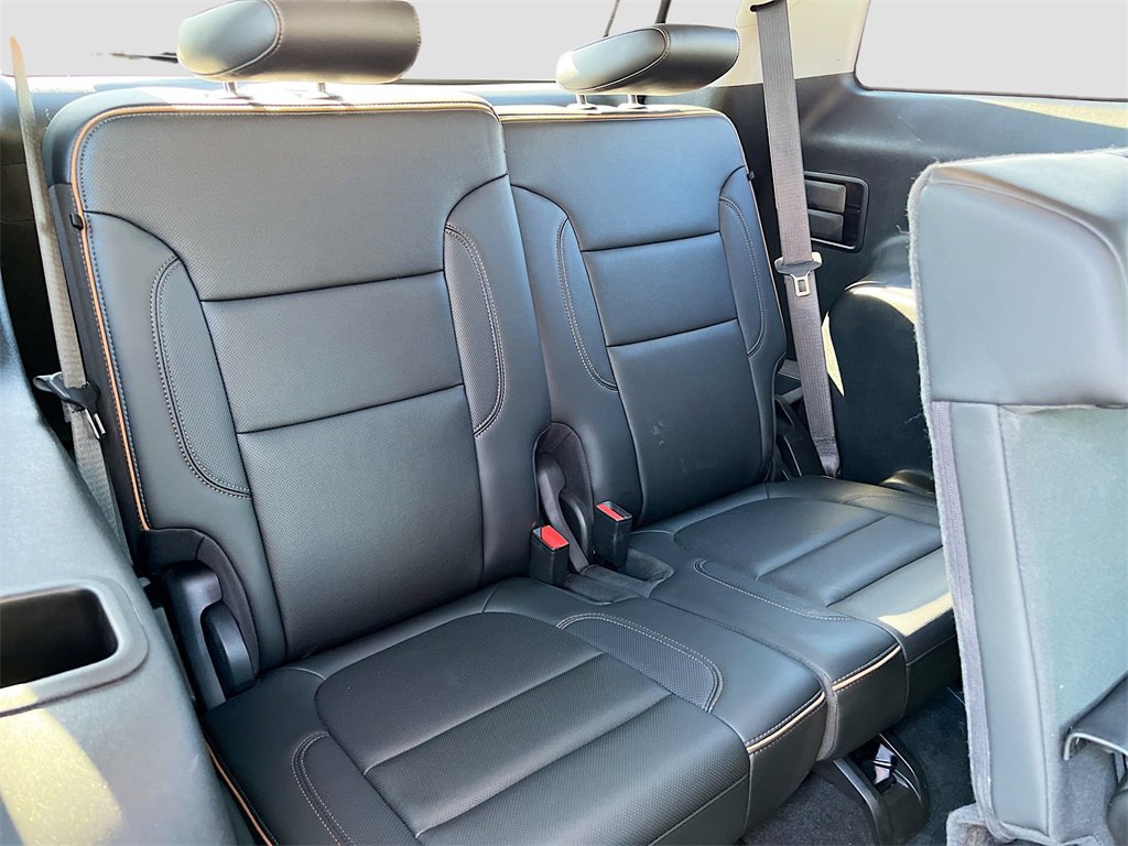 Used 2022 GMC Acadia AT4 w/ Technology Package image 29