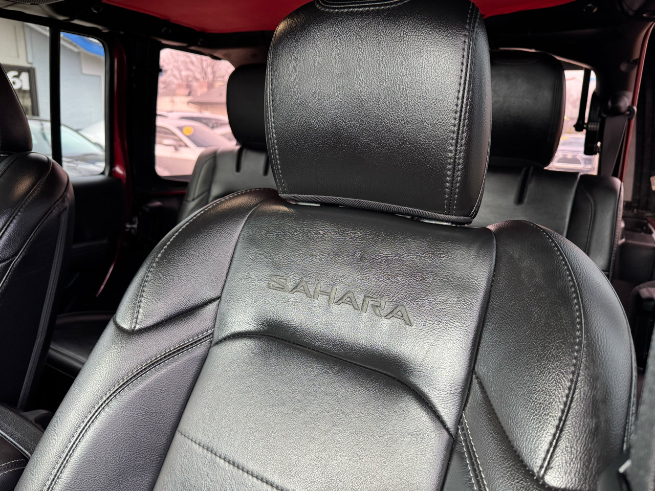 Used 2022 Jeep Wrangler Unlimited Sahara w/ Cold Weather Group image 29