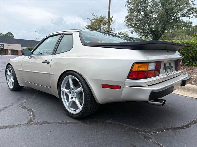 Used 1988 Porsche 944 Coupe RWD image 12