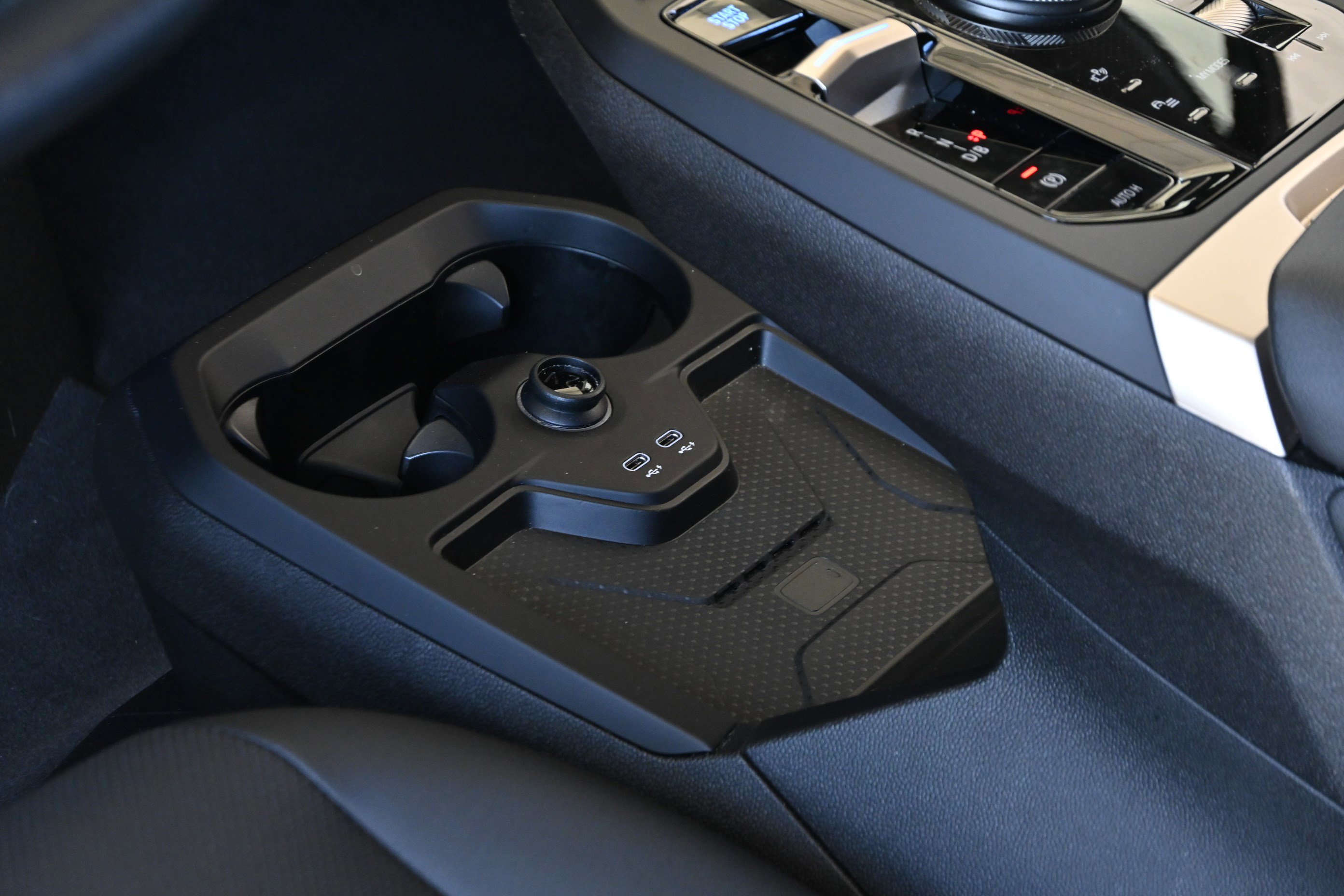 Certified 2025 BMW iX xDrive50 AWD/4WD image 25