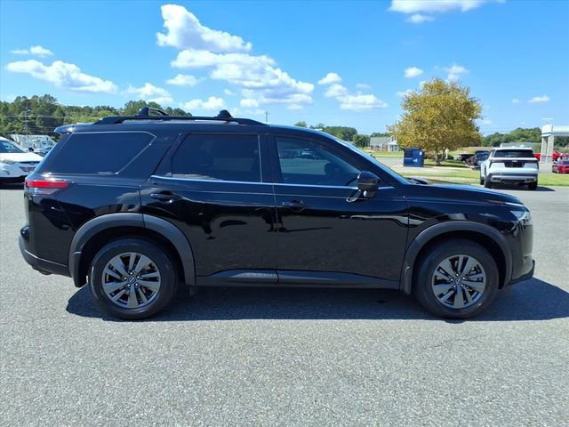 Used 2022 Nissan Pathfinder SV image 6