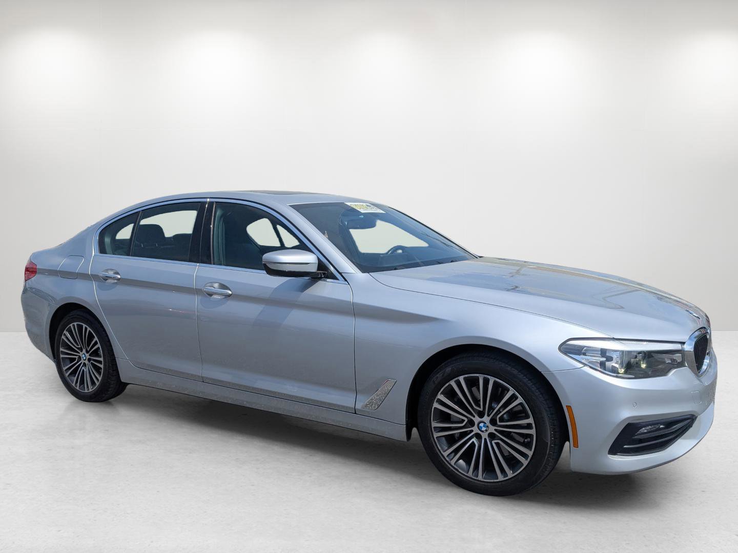 Used 2018 BMW 530i image 3