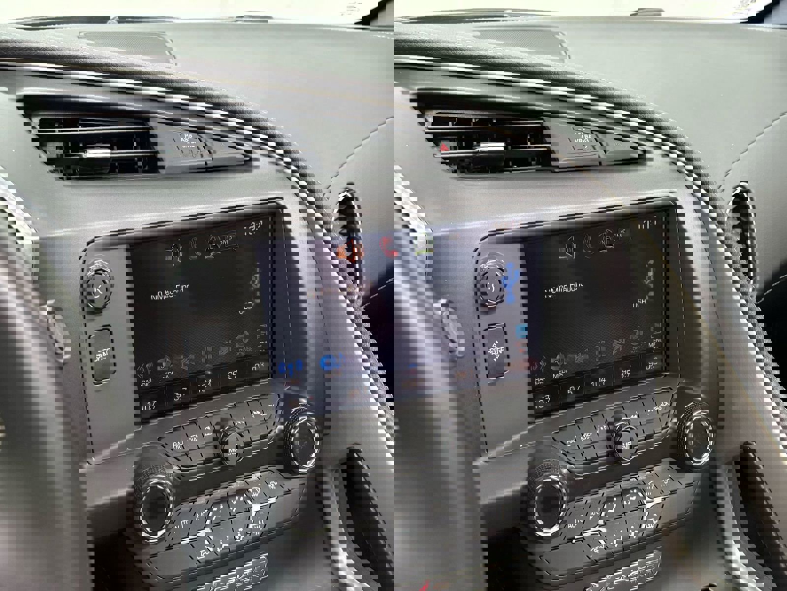 Used 2016 Chevrolet Corvette Stingray Coupe w/ Carbon Flash Badge Package RWD image 19