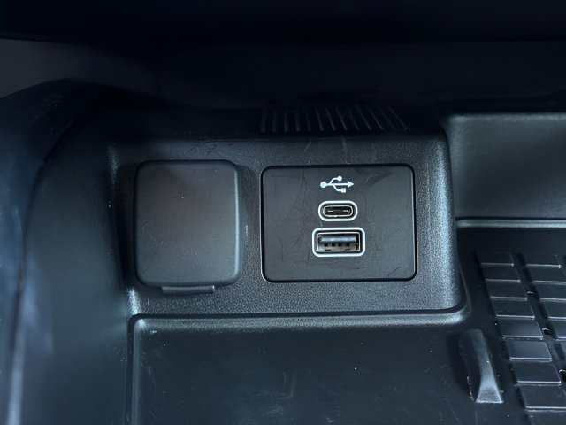 Used 2025 Ford Bronco Sport Badlands AWD/4WD image 13